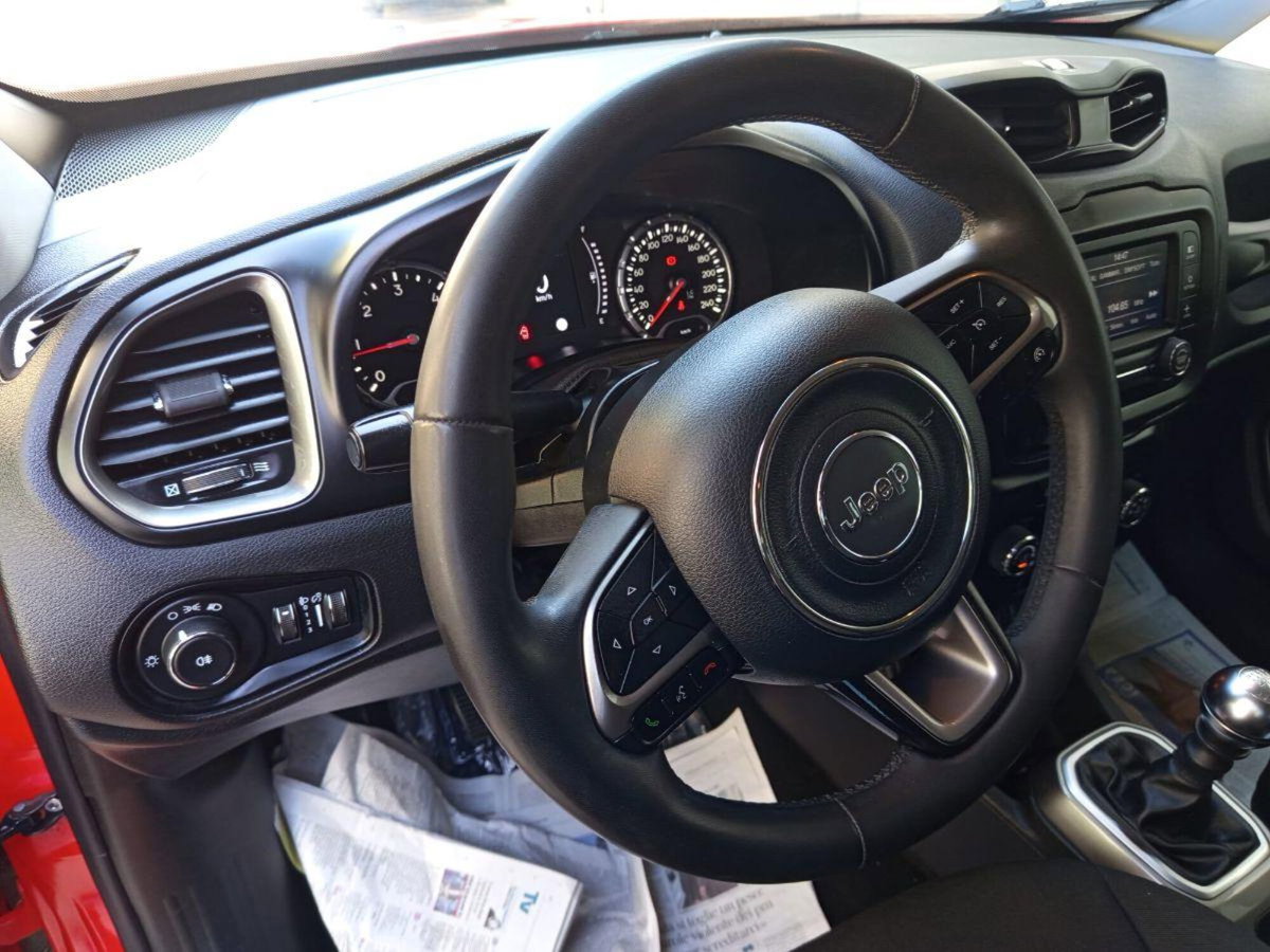 Jeep Renegade 1.6 Mjt 130 CV S (14)