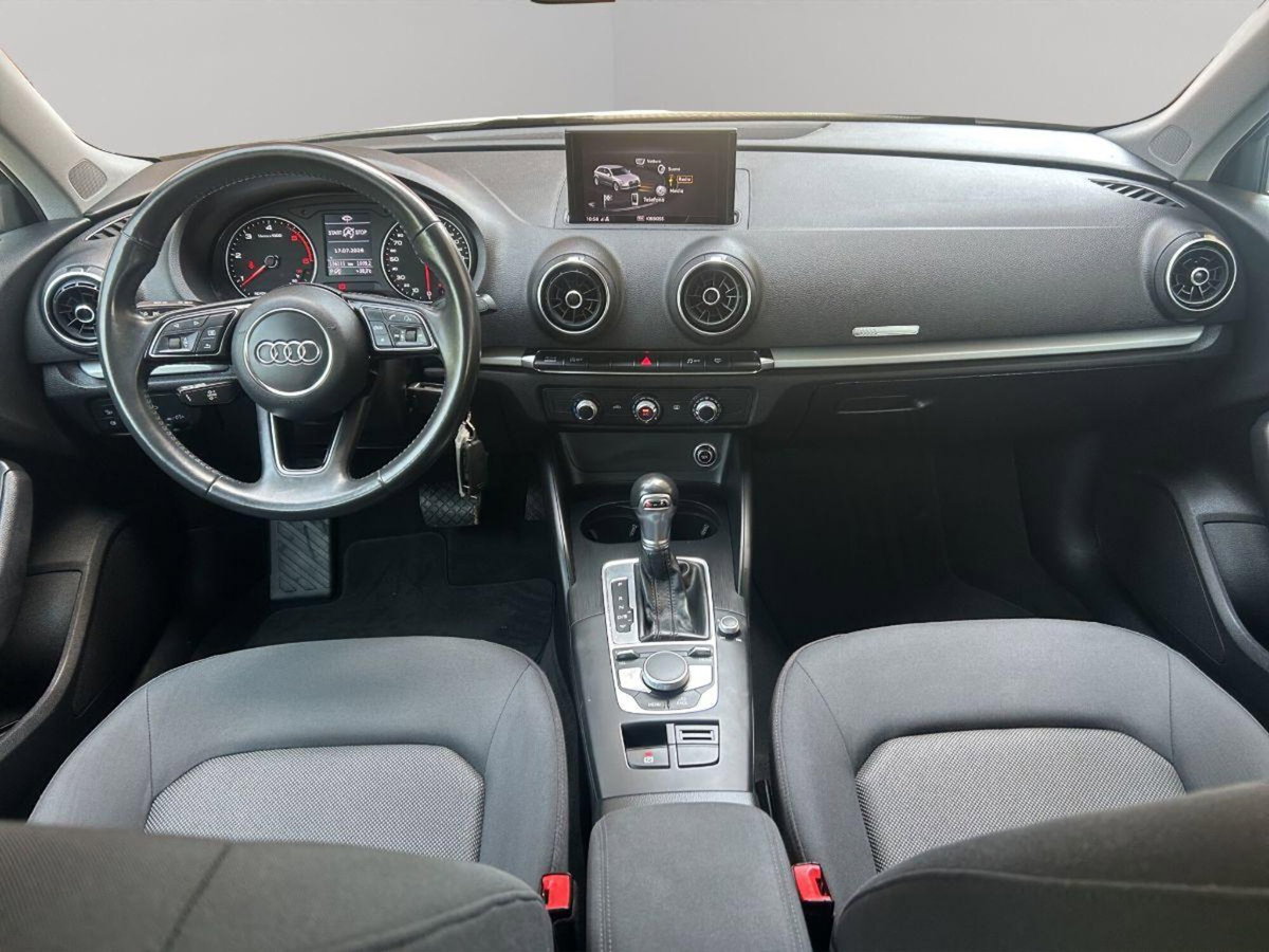 Audi A3 Sportback 30 TDI S tronic Sport (14)