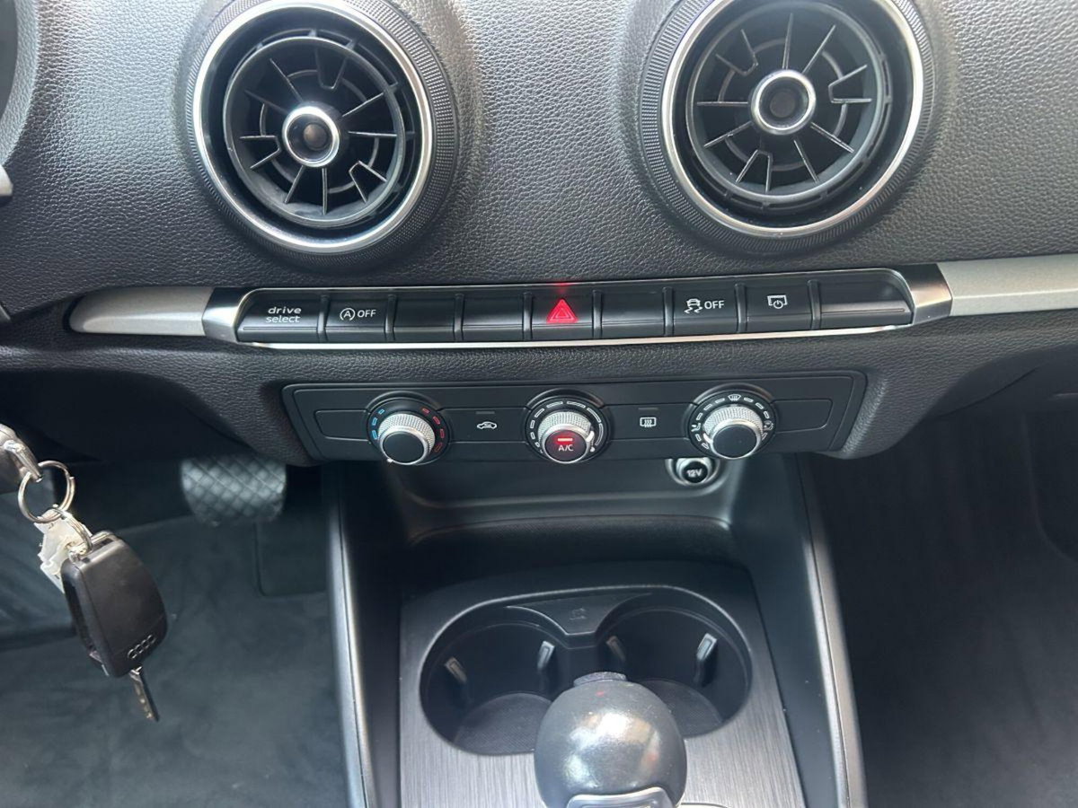 Audi A3 Sportback 30 TDI S tronic Sport (16)
