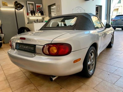 Mazda MX-5 1.6i 16V cat (14)