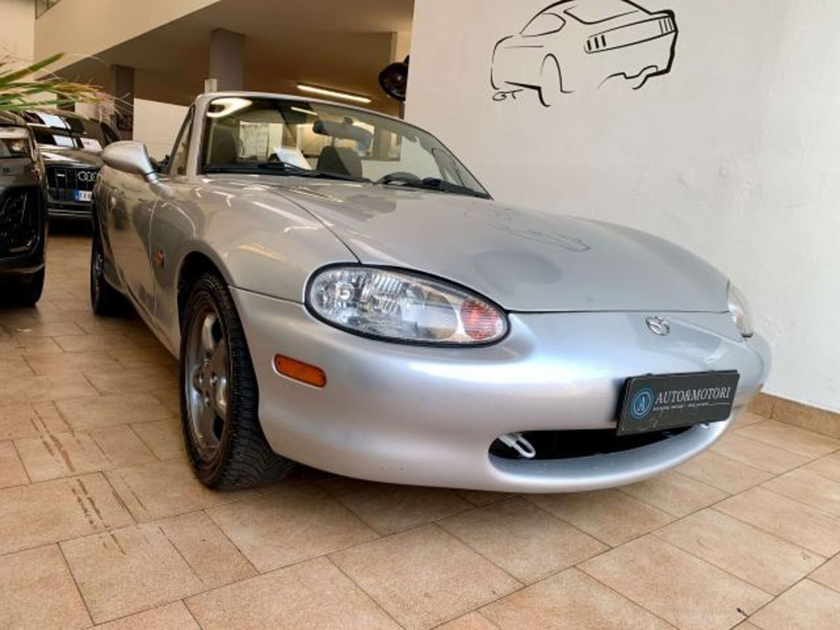Mazda MX-5 1.6i 16V cat (3)