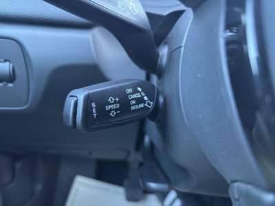 Audi Q3 2.0 TDI 120 CV Business (19)