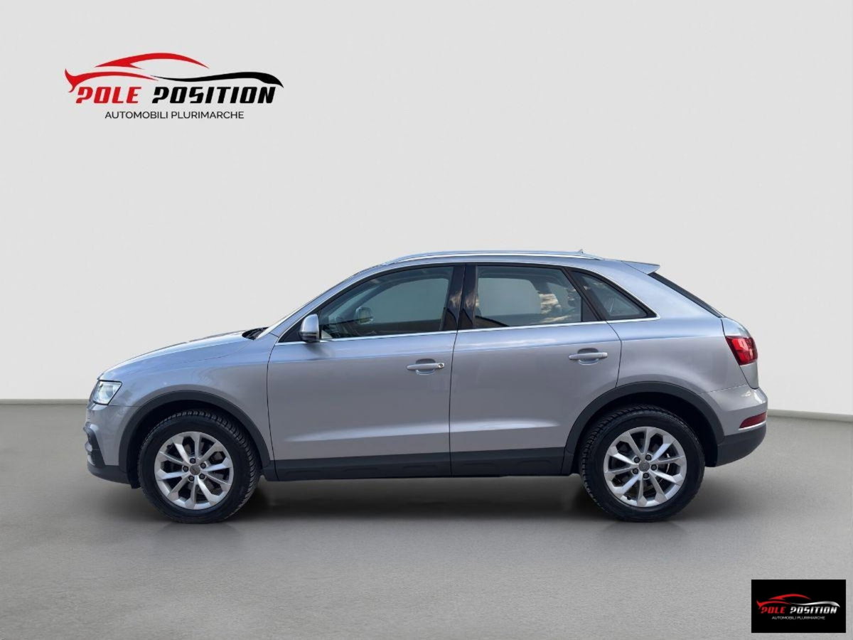 Audi Q3 2.0 TDI 120 CV Business (2)