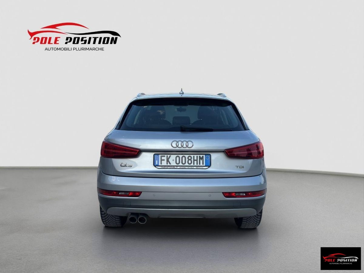 Audi Q3 2.0 TDI 120 CV Business (4)