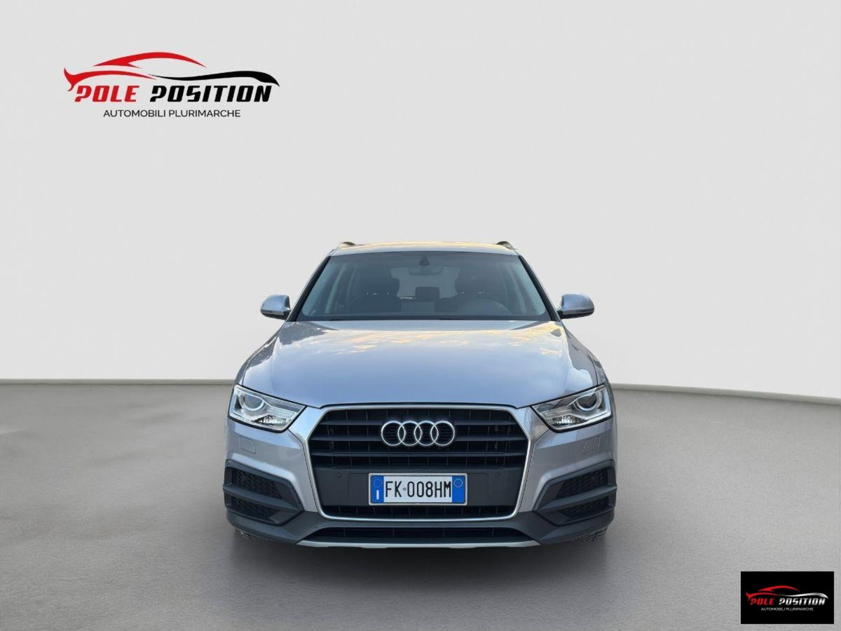Audi Q3 2.0 TDI 120 CV Business (8)