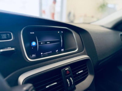 Volvo V40 D2 Business Plus (11)