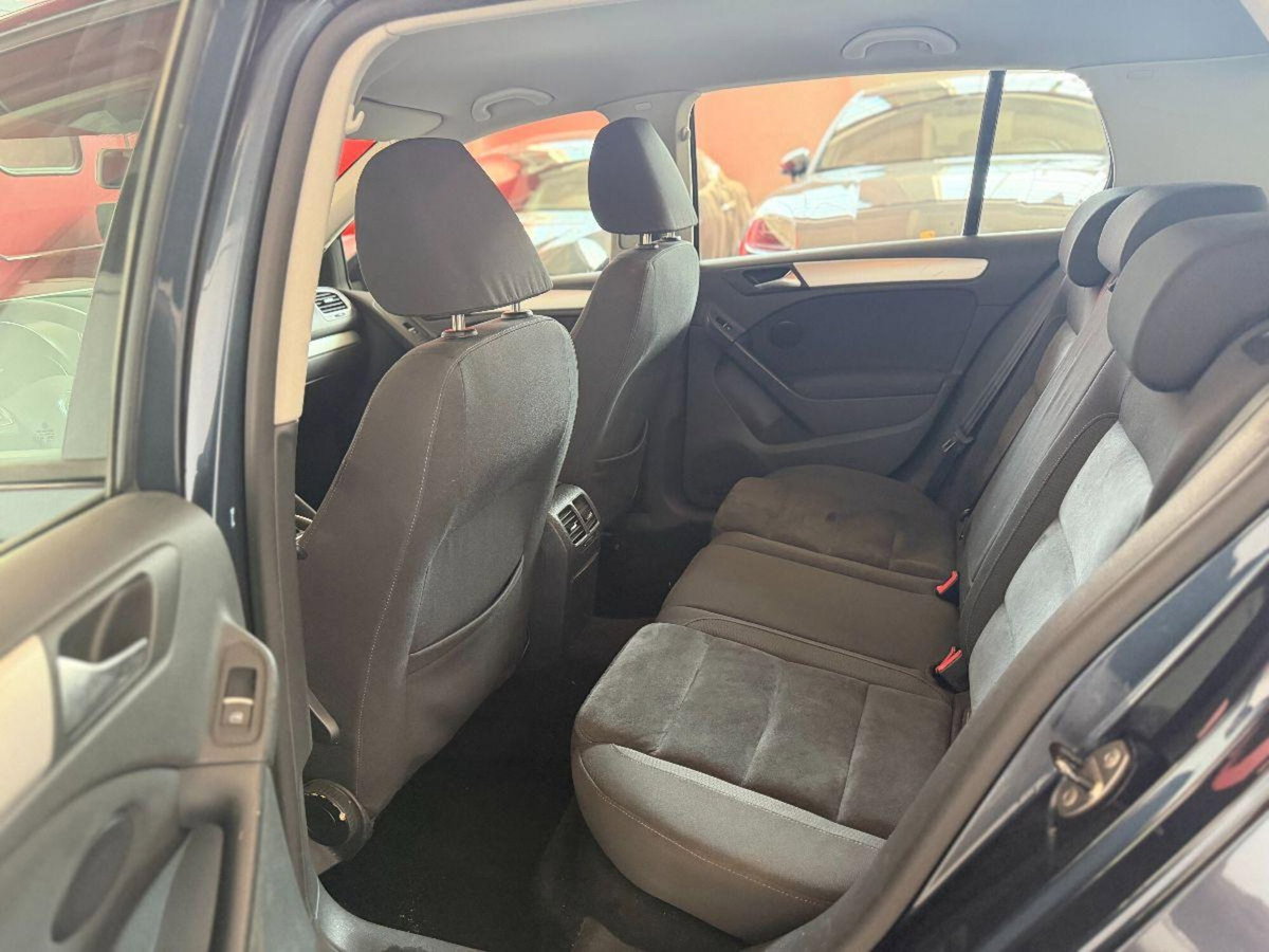 Volkswagen Golf 2.0 TDI 110CV DPF 5p. Highline (8)