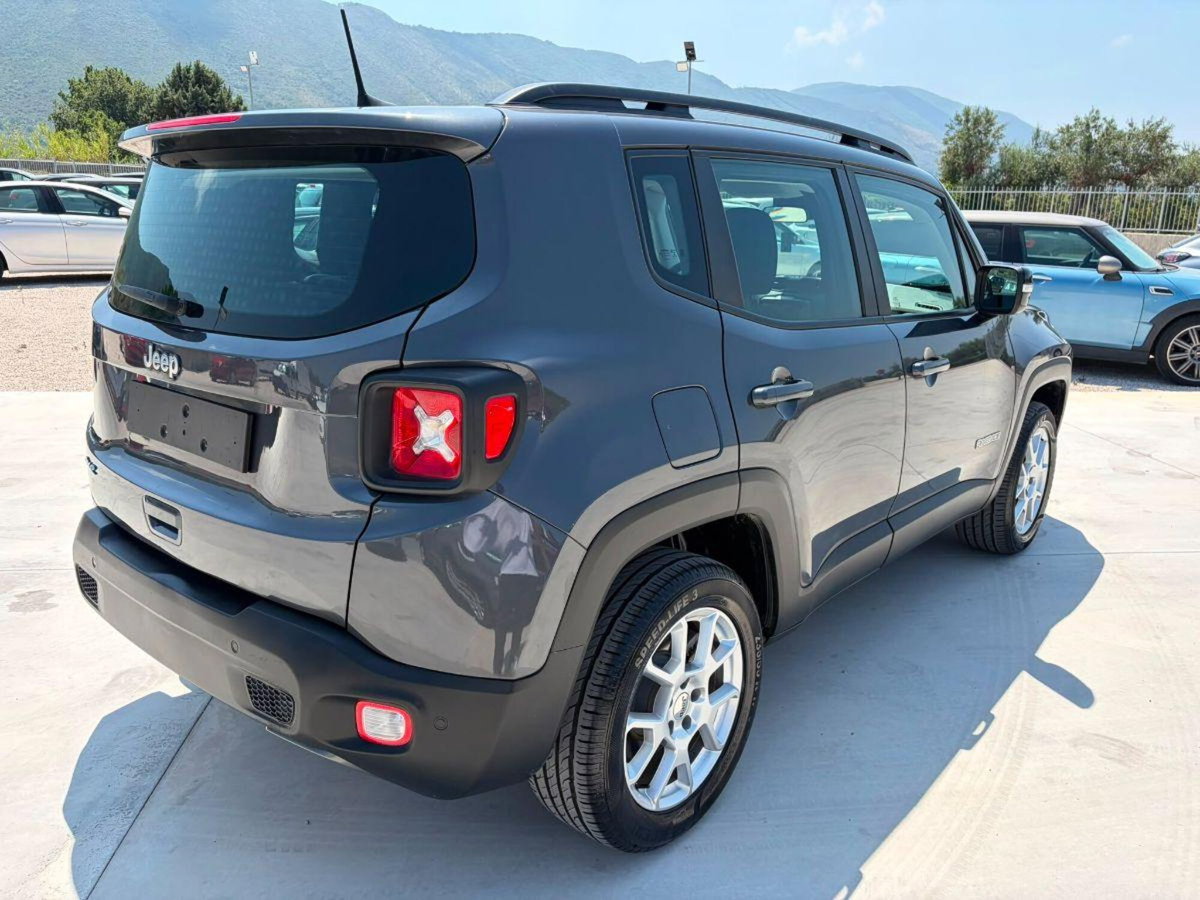 Jeep Renegade 1.3 T4 190CV PHEV 4xe AT6 Business Plus (5)