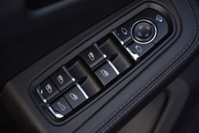 Porsche Macan 2.0 T 265cv pdk (18)