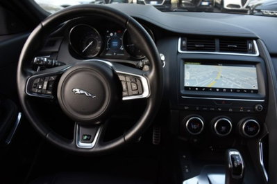 Jaguar E-Pace 2.0 249 CV AWD aut. R-Dynamic (9)