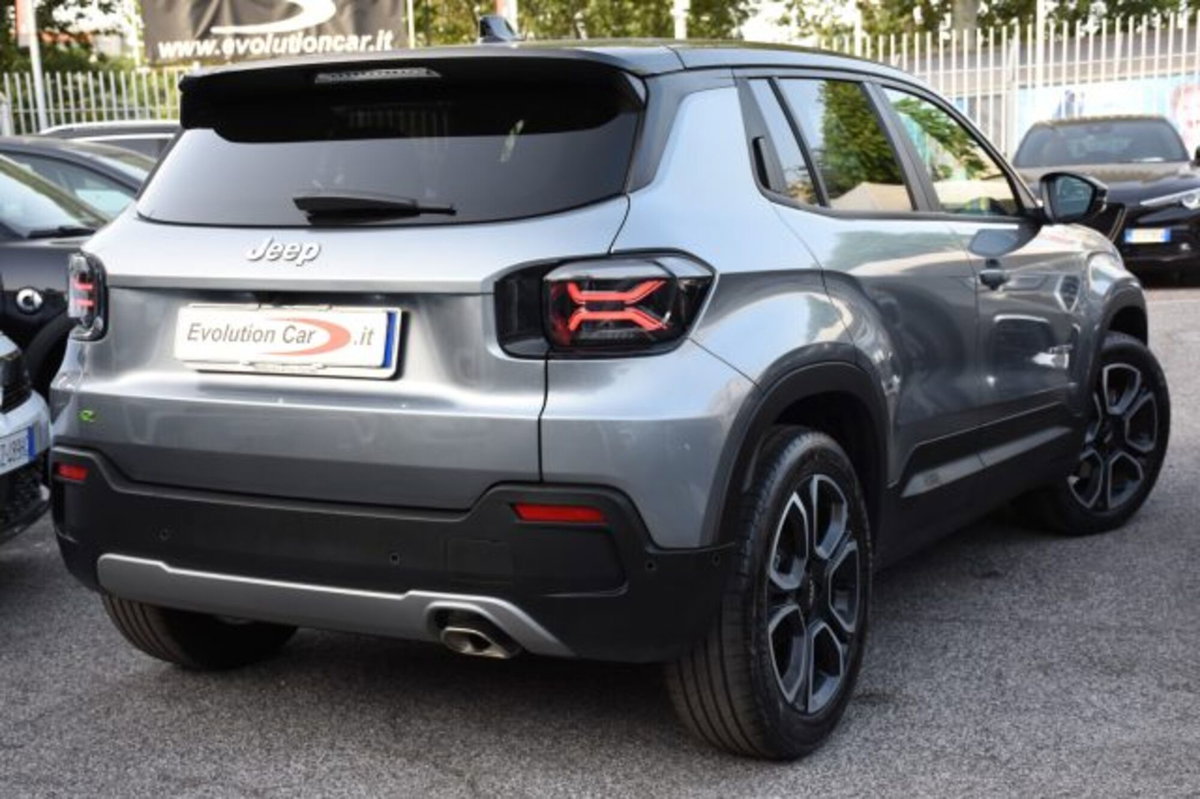 Jeep Avenger 1.2 turbo Summit fwd 100cv (3)