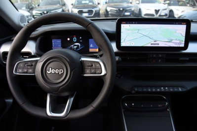 Jeep Avenger 1.2 turbo Summit fwd 100cv (7)
