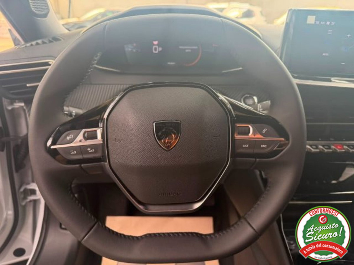 Peugeot 2008 1.2 hybrid Allure 145cv e-dcs6 (10)
