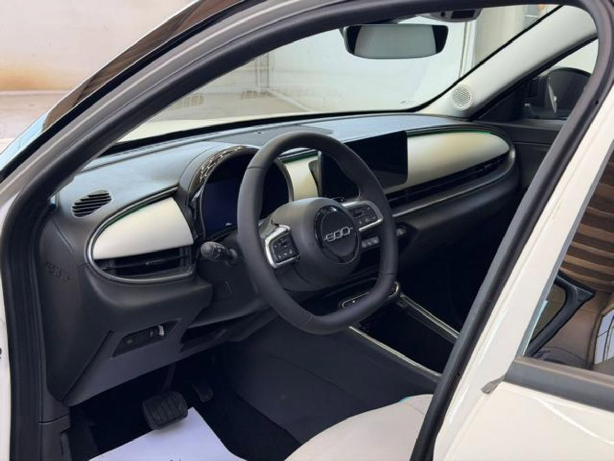 Fiat 600 1.2 hybrid La Prima 145cv auto (7)