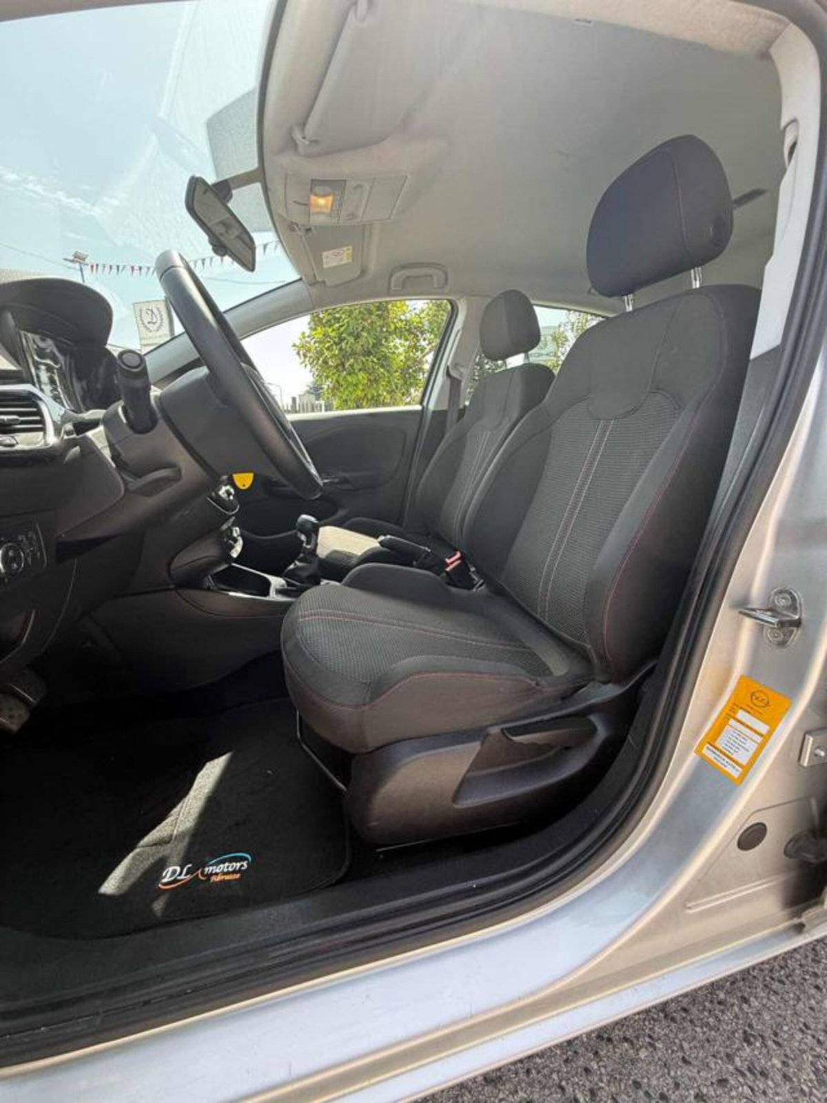 Opel Corsa 1.2 5 porte Innovation (12)
