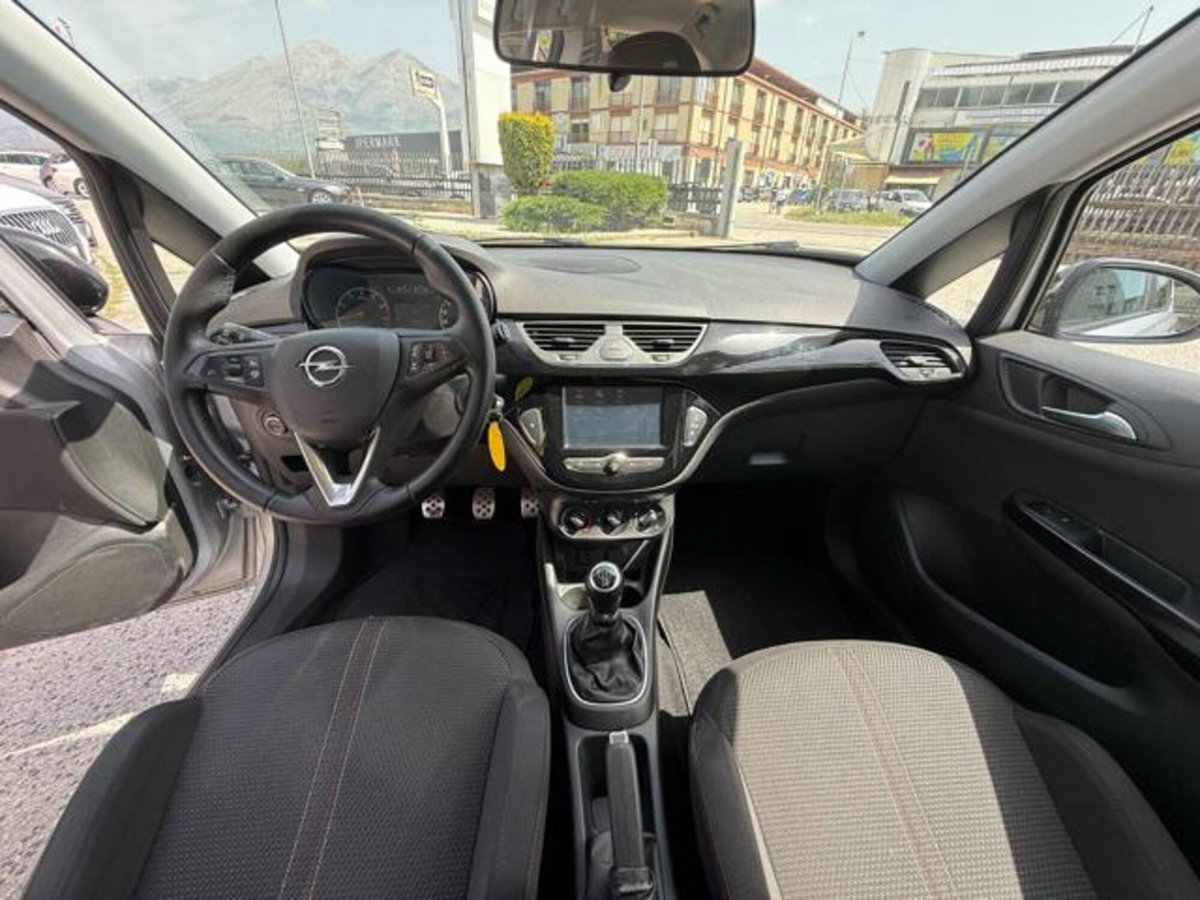 Opel Corsa 1.2 5 porte Innovation (16)