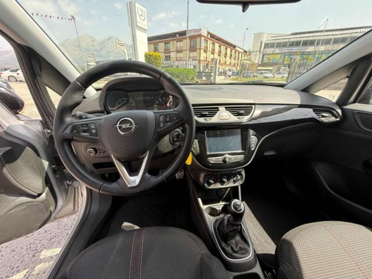 Opel Corsa 1.2 5 porte Innovation (17)