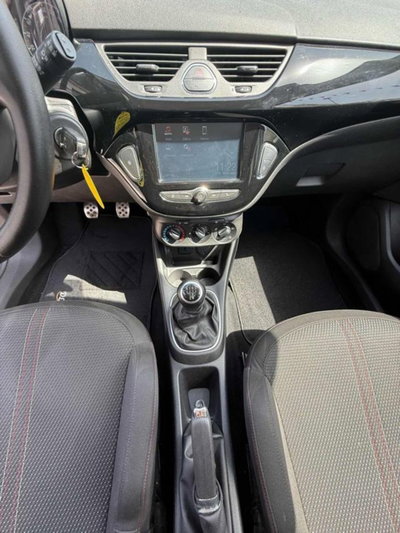 Opel Corsa 1.2 5 porte Innovation (18)