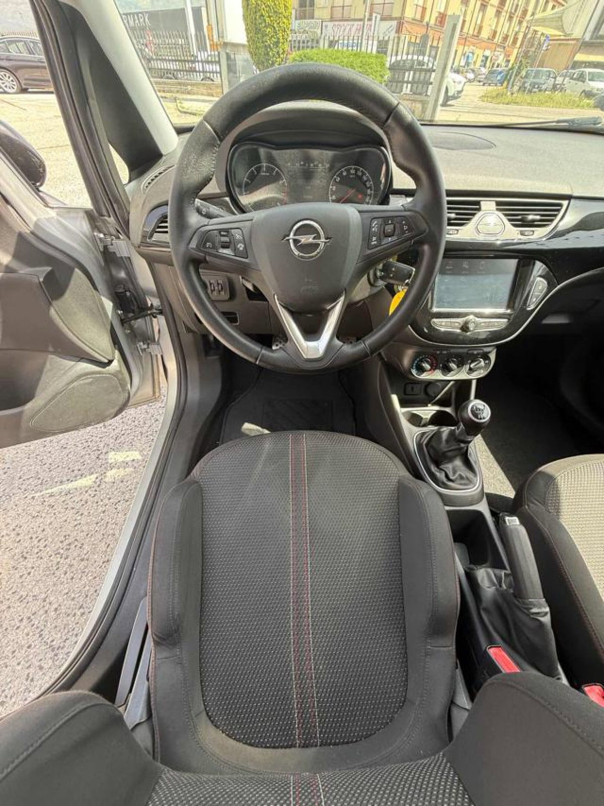 Opel Corsa 1.2 5 porte Innovation (19)