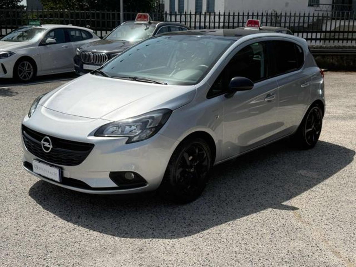 Opel Corsa 1.2 5 porte Innovation (3)