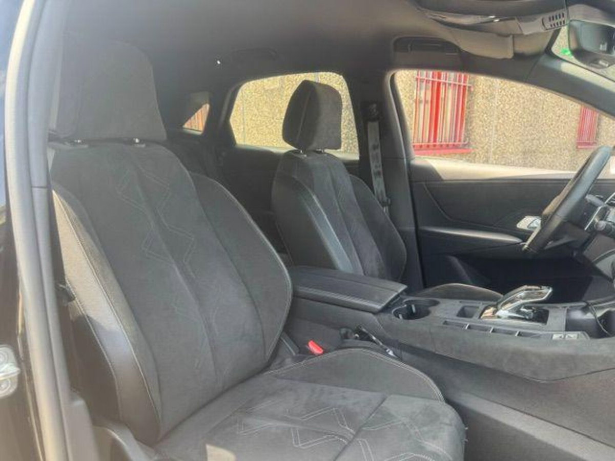 Ds DS 7 DS 7 Crossback PureTech 180 aut. Performance Line (17)
