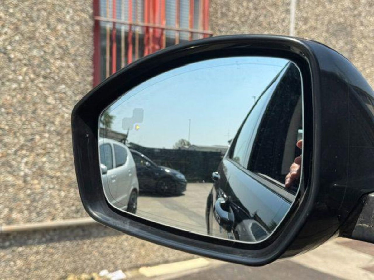 Land Rover Discovery Sport 1.5 I3 PHEV 309 CV AWD Auto S (15)
