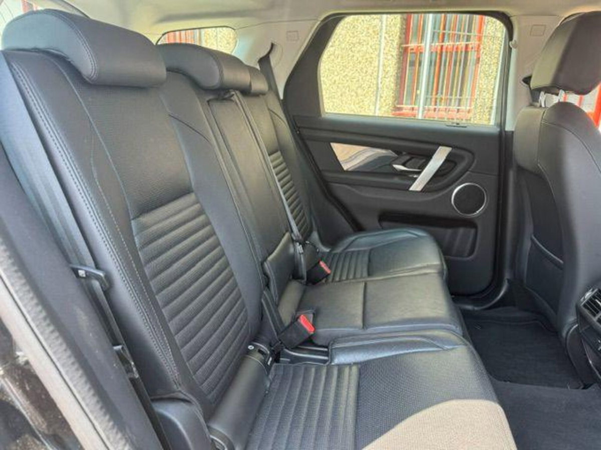 Land Rover Discovery Sport 1.5 I3 PHEV 309 CV AWD Auto S (7)