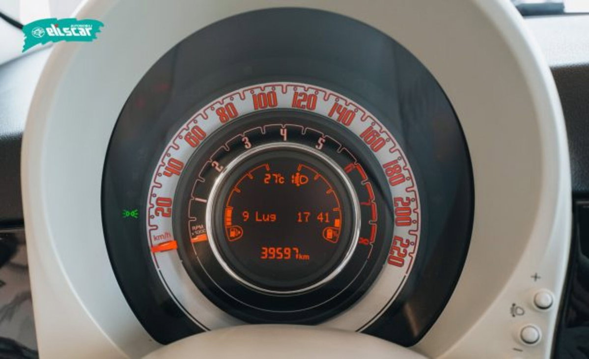 Fiat 500 1.0 Hybrid Red (11)