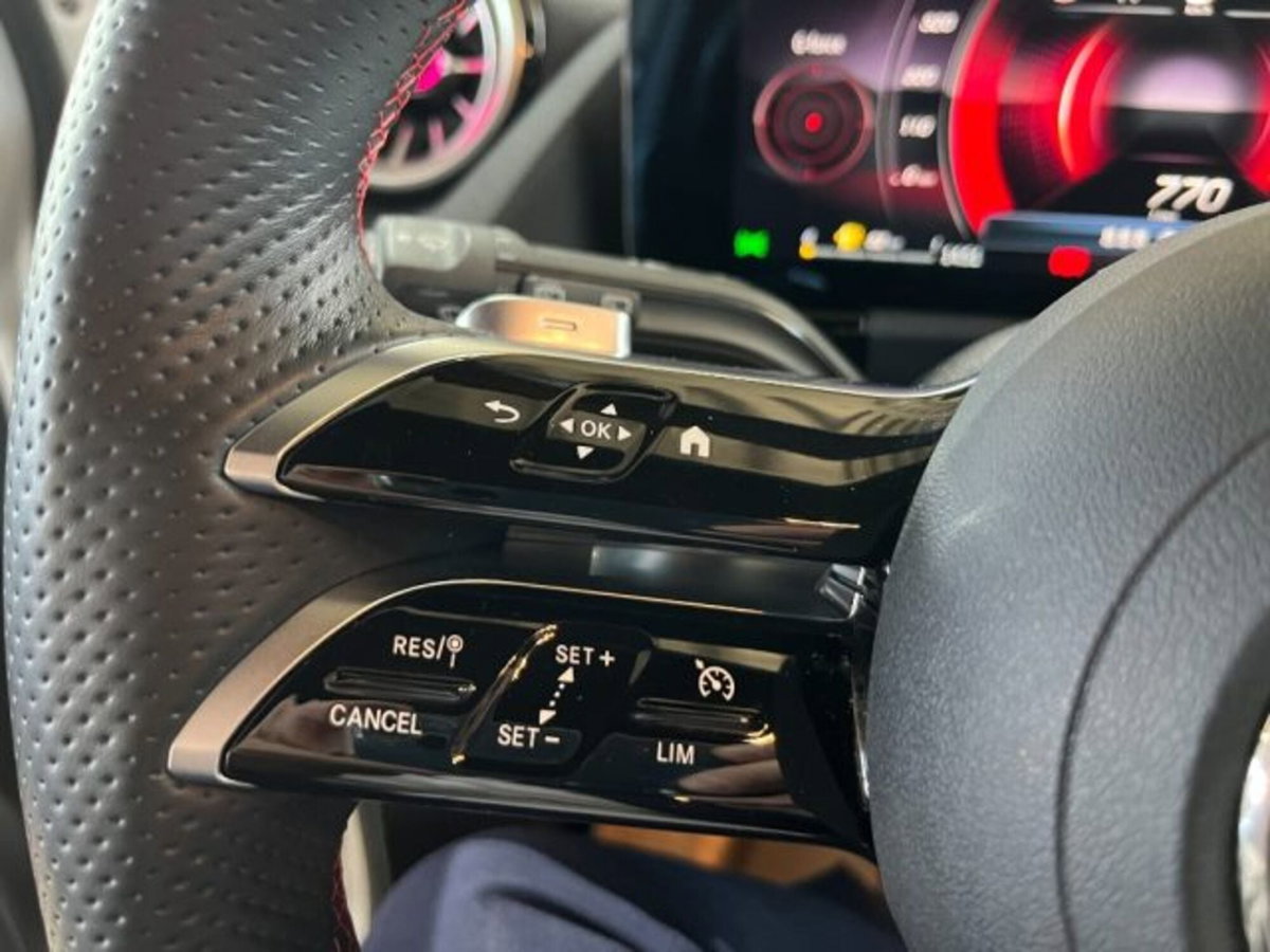 Mercedes-Benz GLA SUV 200 AMG Line Premium Plus auto (18)