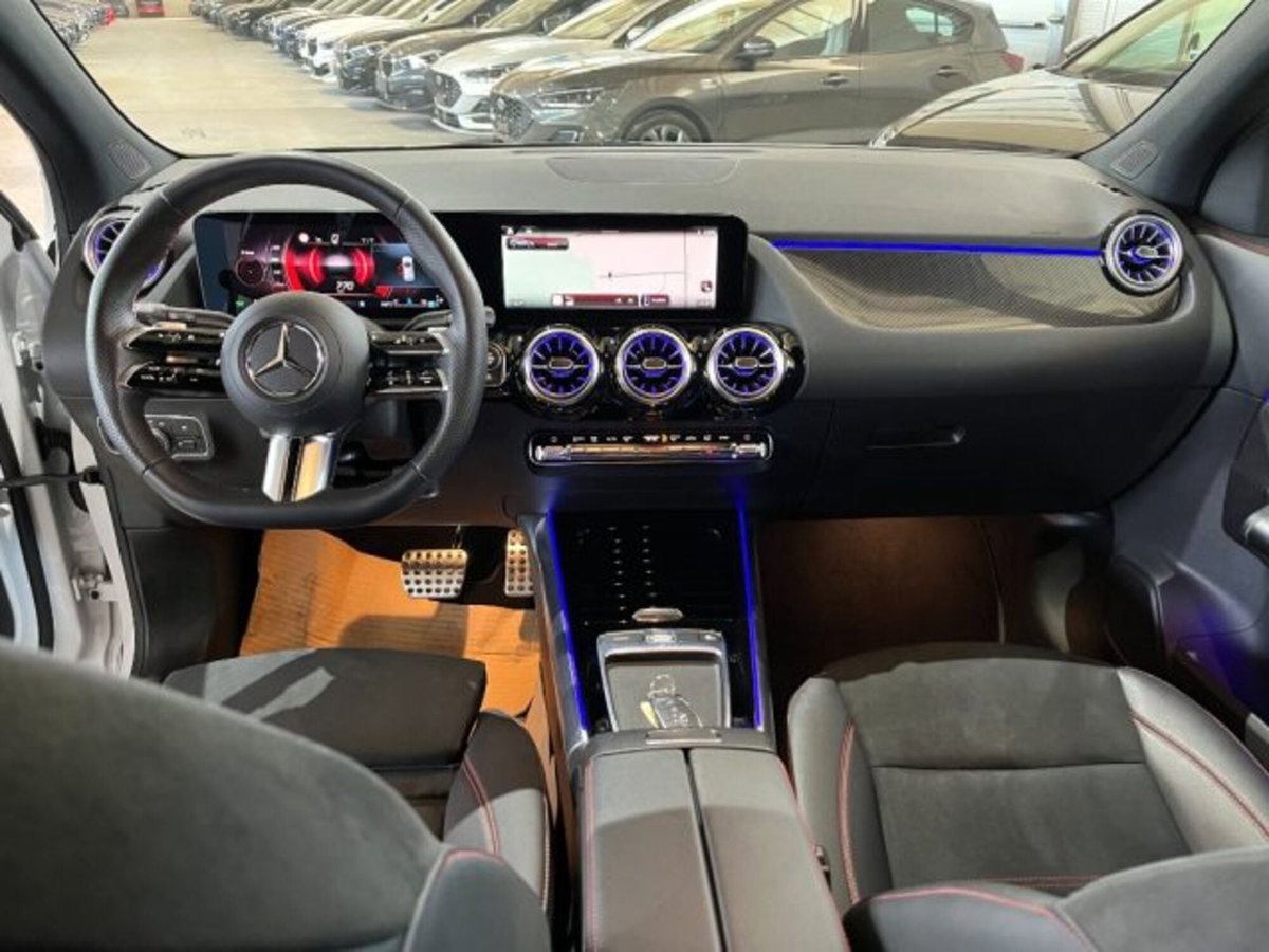 Mercedes-Benz GLA SUV 200 Automatic Premium (8)