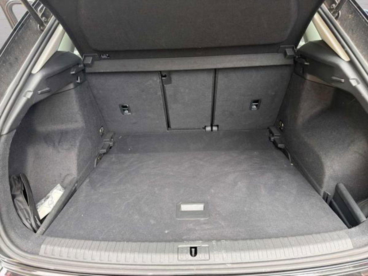 Audi Q3 35 TDI quattro S tronic Business (13)