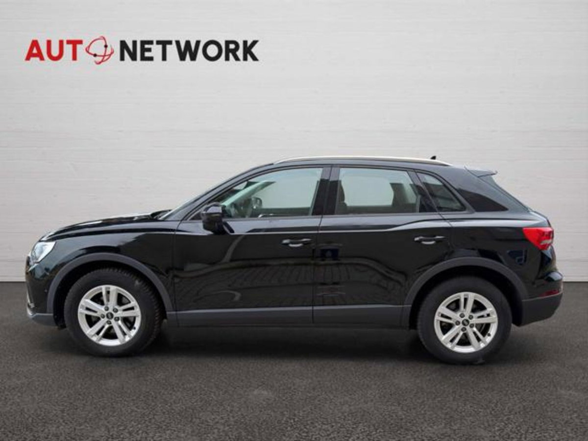 Audi Q3 35 TDI quattro S tronic Business (7)