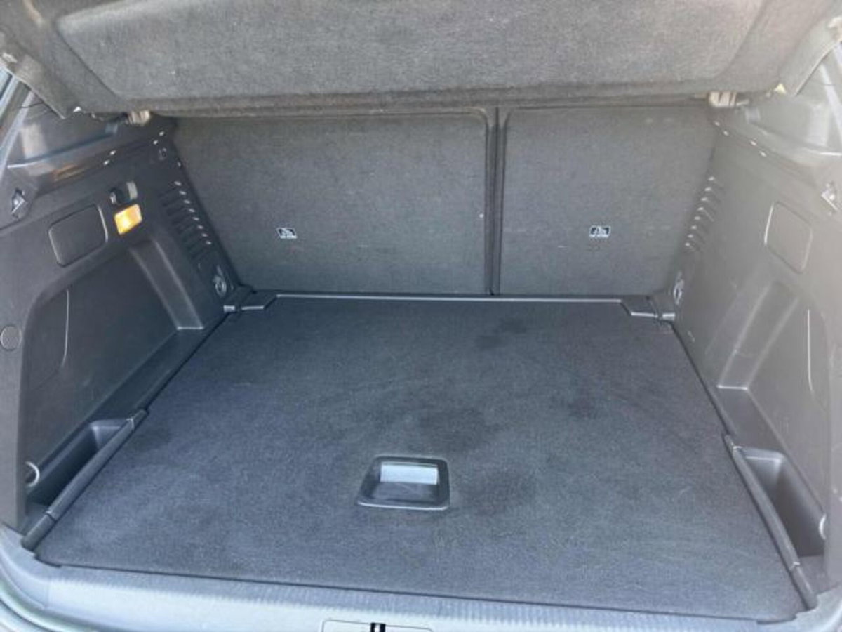 Peugeot 3008 BlueHDi 130 S&S EAT8 Active Pack (13)