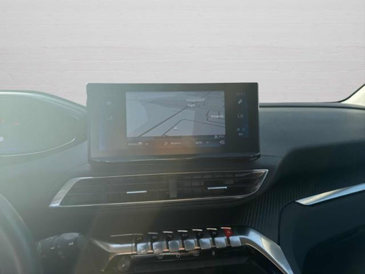 Peugeot 3008 BlueHDi 130 S&S EAT8 Active Business (13)