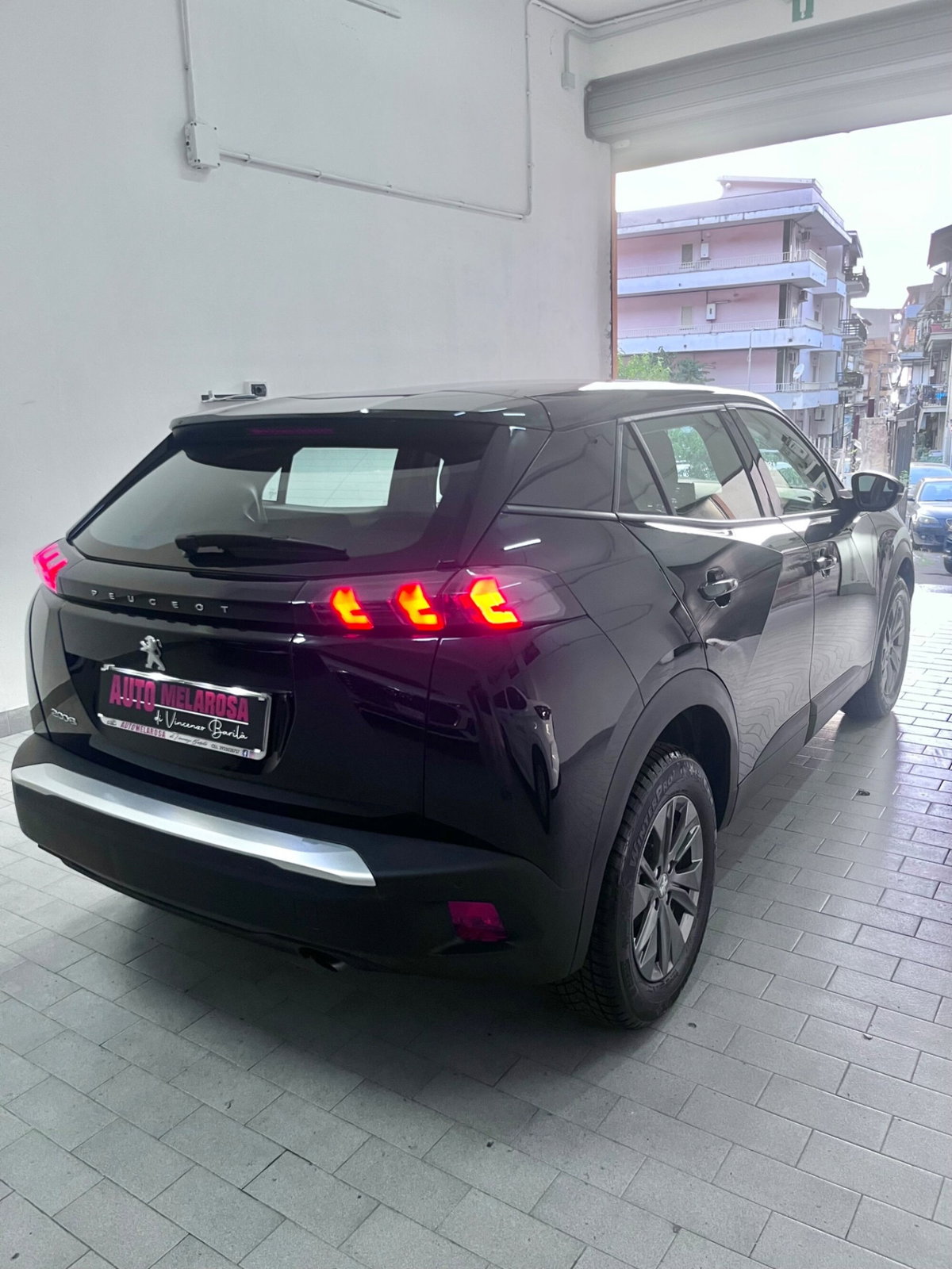 Peugeot 2008 PureTech 100 S&S Active (5)