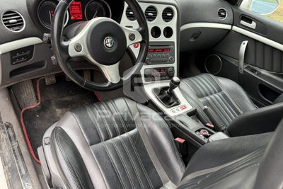 Alfa Romeo Spider 2.4 JTDm (10)
