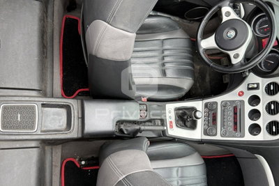 Alfa Romeo Spider 2.4 JTDm (13)