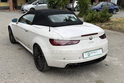Alfa Romeo Spider 2.4 JTDm (7)