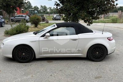 Alfa Romeo Spider 2.4 JTDm (8)