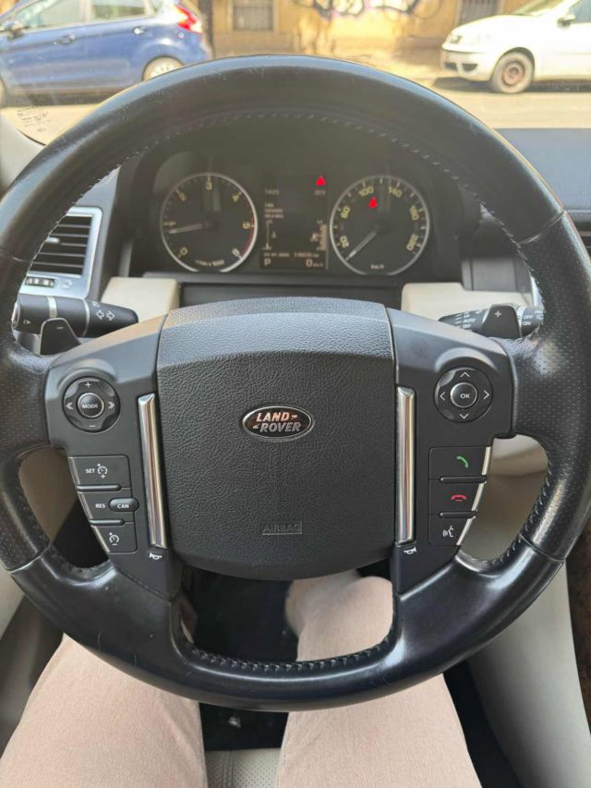 Land Rover Range Rover Sport 3.0 SDV6 HSE (7)