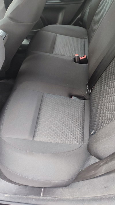 Alfa Romeo Giulietta 1.6 JTDm-2 Progression c/CL (12)