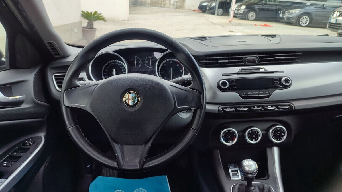 Alfa Romeo Giulietta 1.6 JTDm-2 Progression c/CL (18)