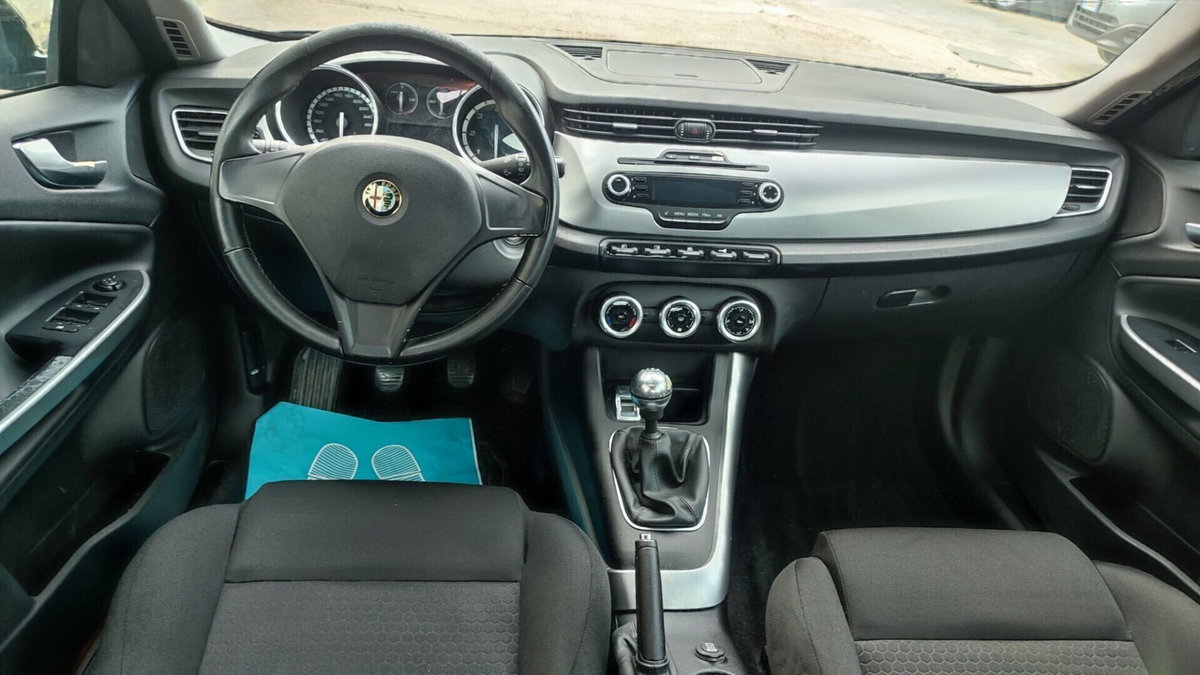 Alfa Romeo Giulietta 1.6 JTDm-2 Progression c/CL (9)