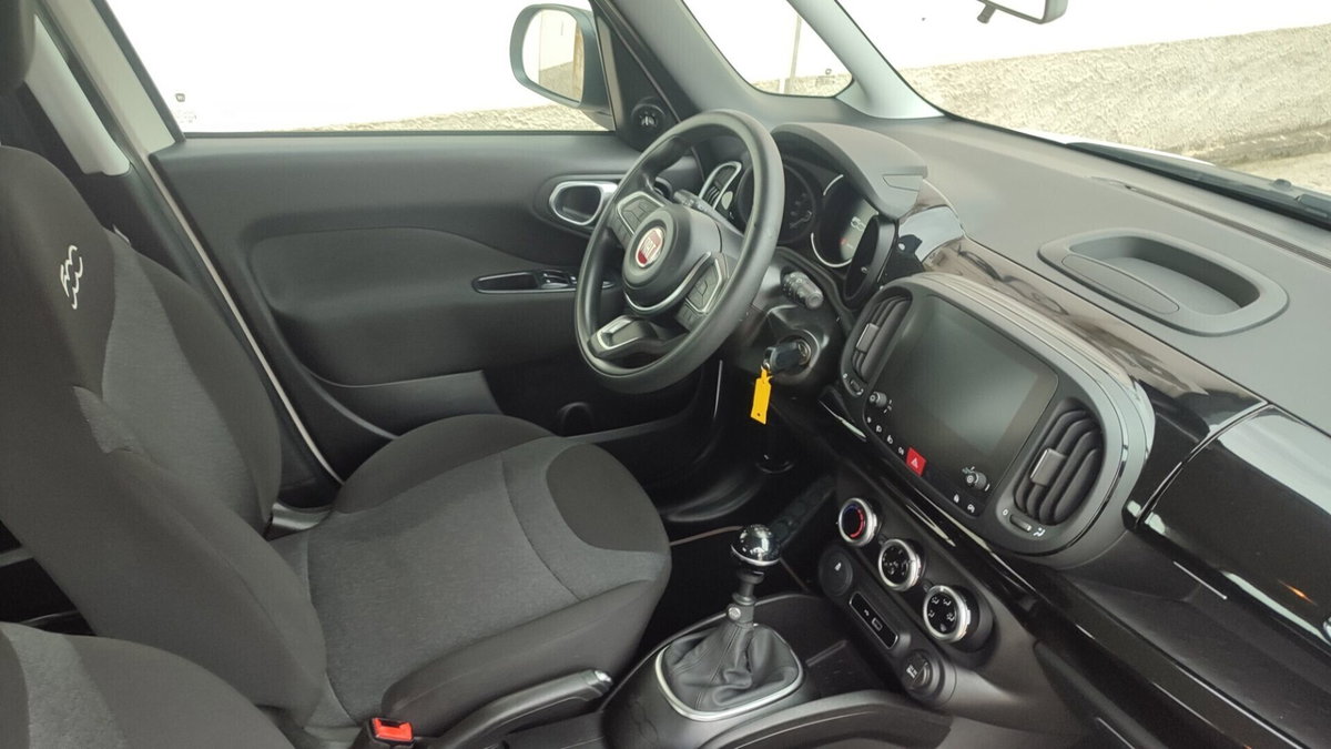 Fiat 500L 1.6 Multijet 120 CV City Cross (14)