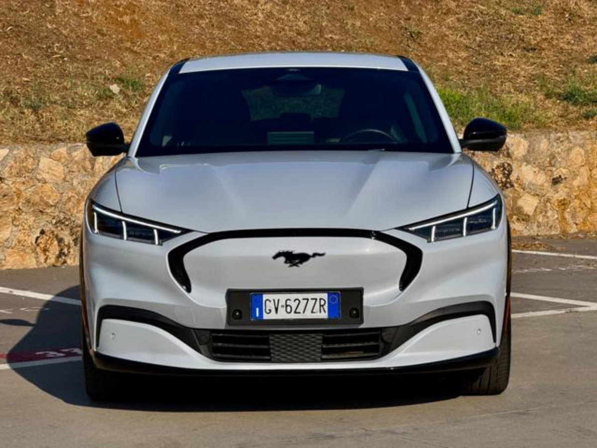 Ford Mustang Mach-E Extended 294CV Premium (2)