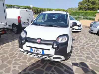 Fiat Panda 1.0 FireFly S&S Hybrid City Cross usata