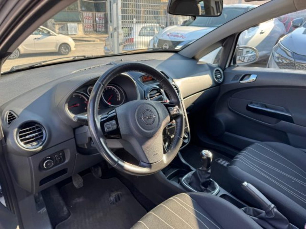 Opel Corsa 1.3 CDTI 75CV 5 porte Cosmo (10)