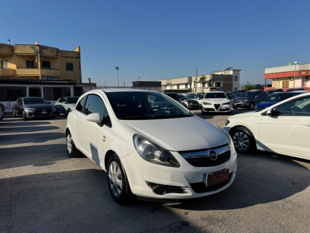Opel Corsa 1.3 CDTI 75CV 5 porte Cosmo (2)