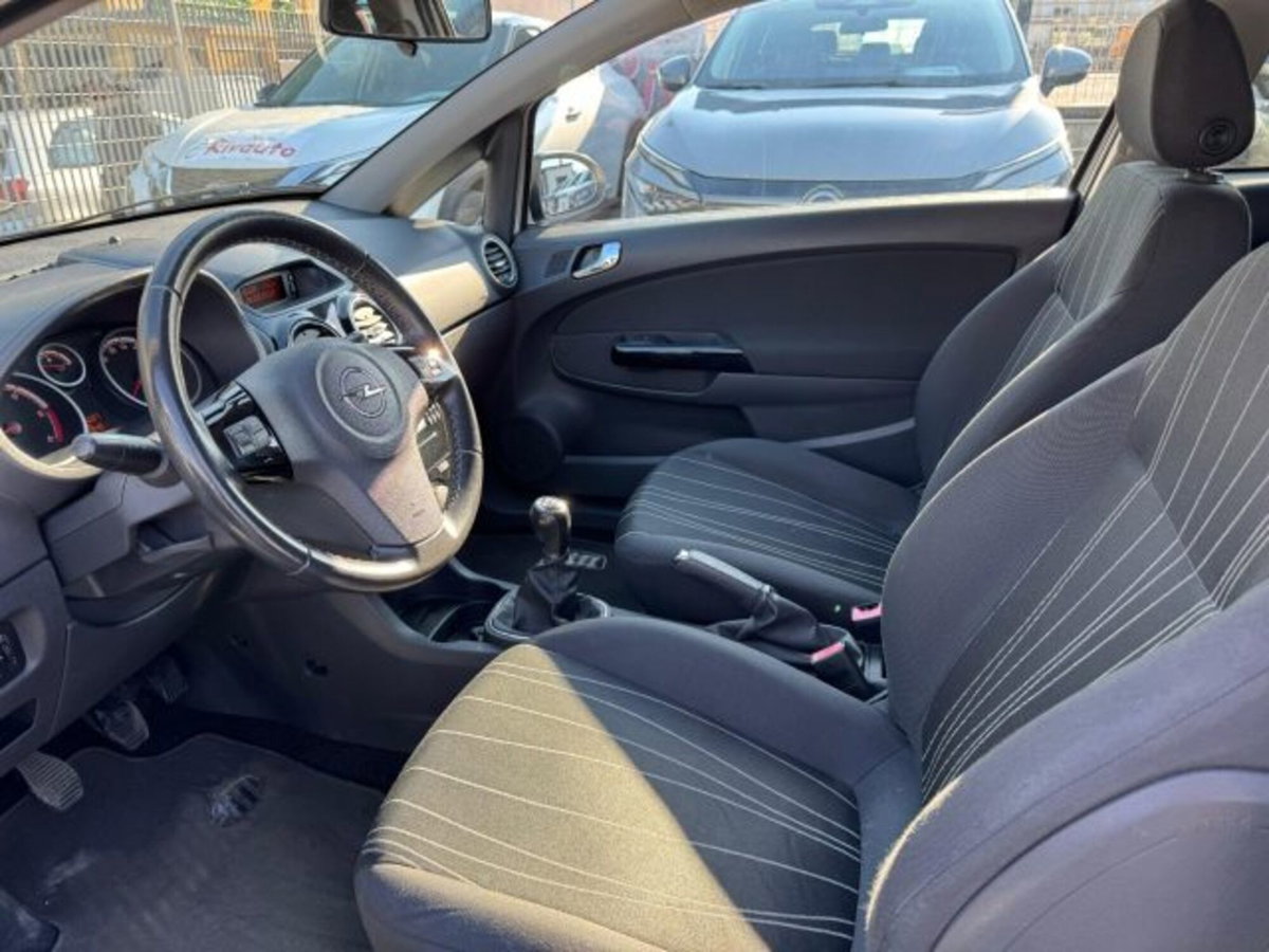 Opel Corsa 1.3 CDTI 75CV 5 porte Cosmo (9)