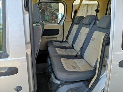 Ford Transit Connect  200S 1.8 TDCi/110CV PC GLX N1 (6)